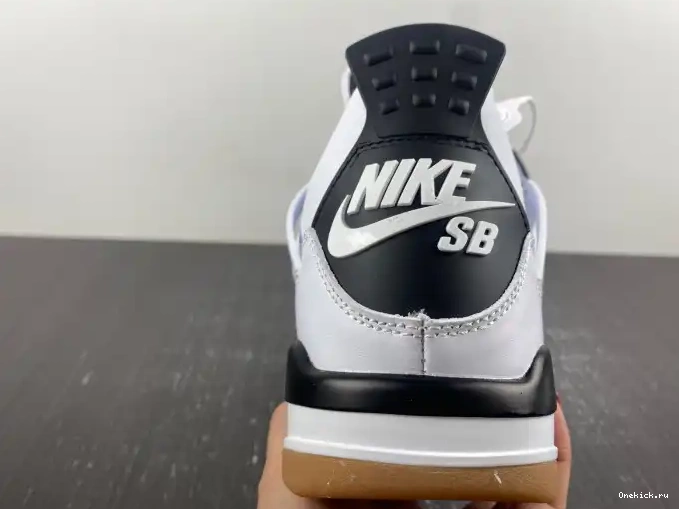 One Kick 4 SB Retro DR5415-100 Jordan 0521